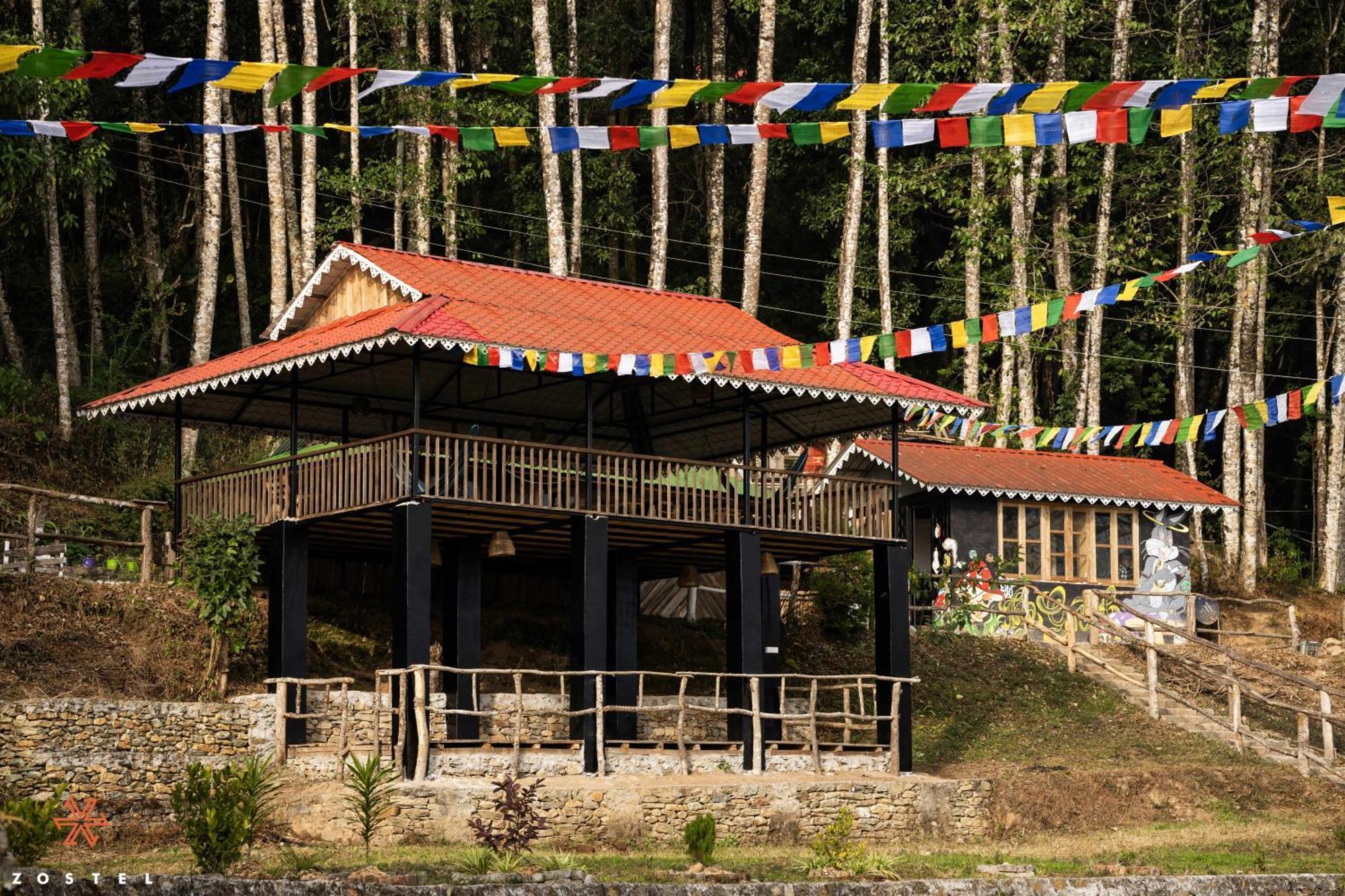 Zostel Rinchenpong Hostel Buitenkant foto
